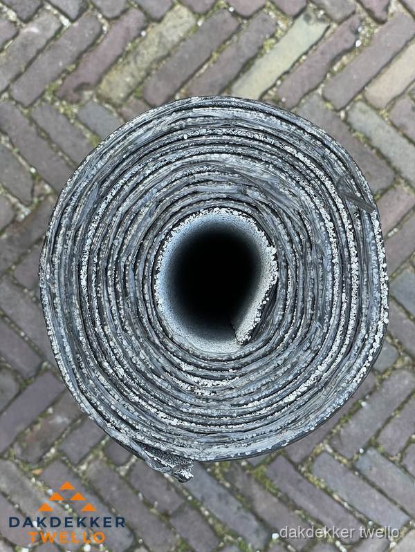 Rol EPDM dakbedekking materiaal voor plat dak in Twello Rol EPDM dakbedekking materiaal voor plat dak in Twello