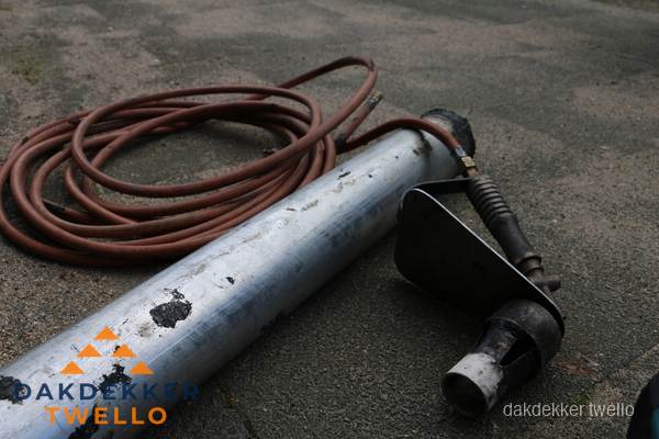 Dakdekker gasbrander en gereedschap voor spoedklus in Twello Dakdekker gasbrander en gereedschap voor spoedklus in Twello