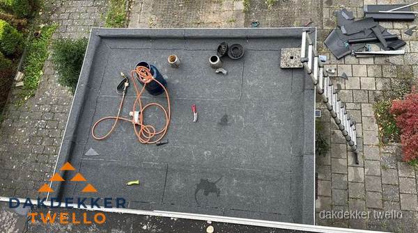 Plat dak met nieuwe bitumen bedekking in Twello Plat dak met nieuwe bitumen bedekking in Twello