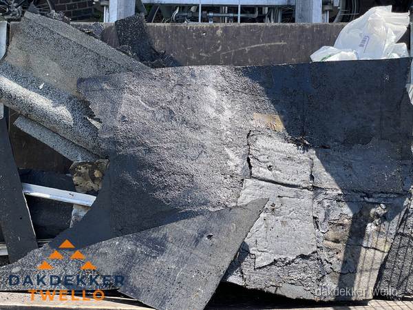 Kosten dakrenovatie: afvoer oud dakmateriaal in Twello Kosten dakrenovatie: afvoer oud dakmateriaal in Twello